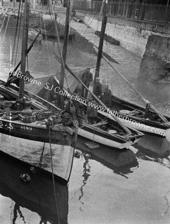 OYSTER BOATS IN CHAMBER